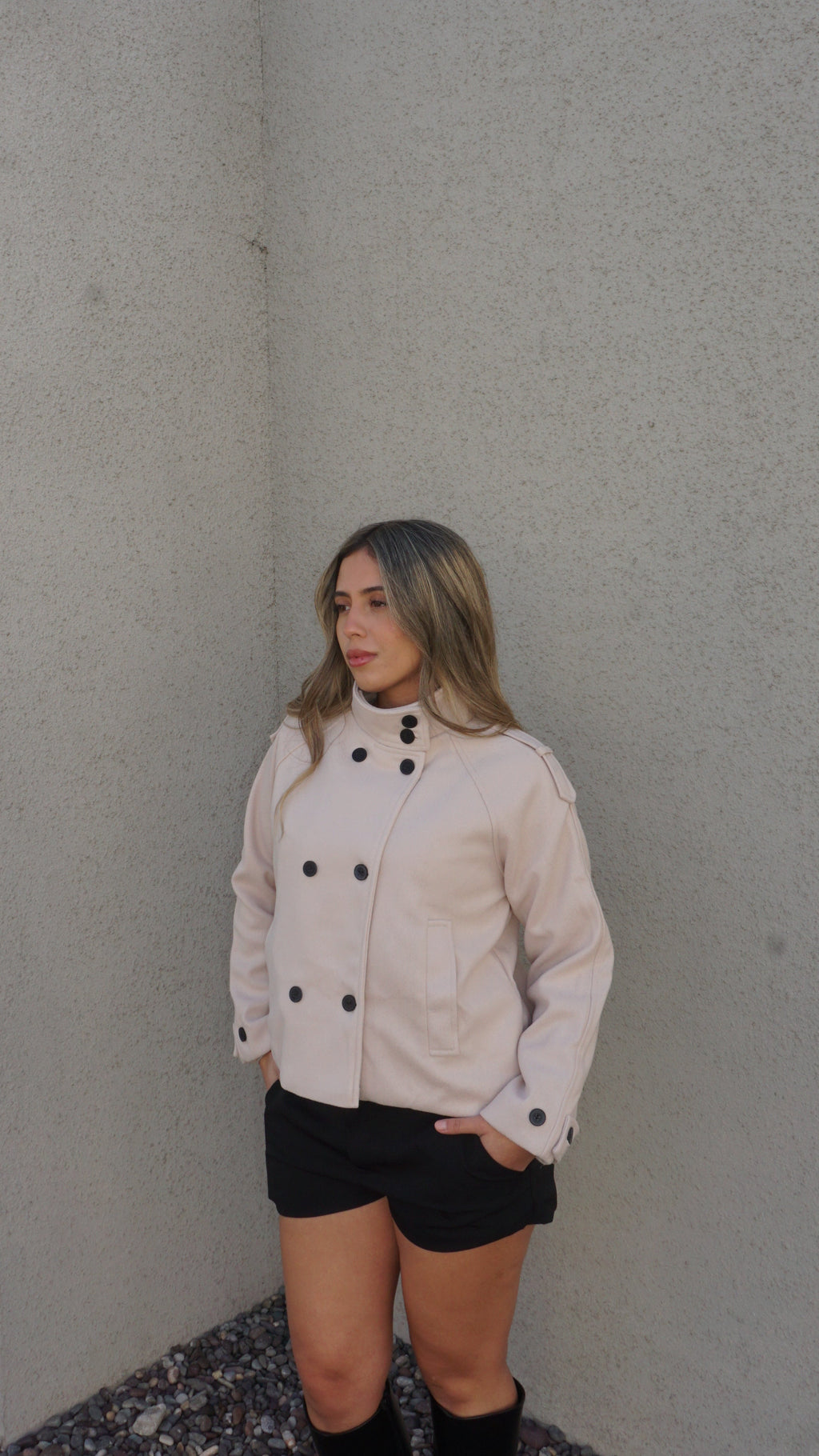 Trench Corto de Paño Beige