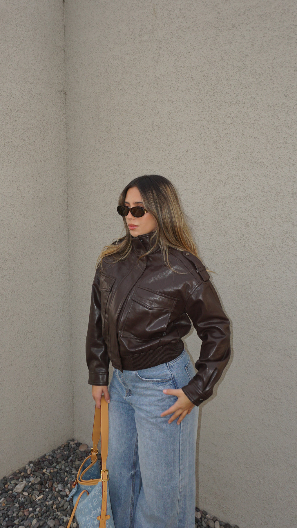 Bomber cuello alto café